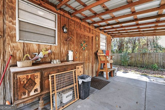 33 Warren Avenue, Waverly, GA 31565