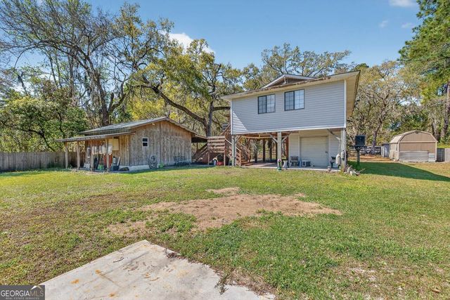 33 Warren Avenue, Waverly, GA 31565