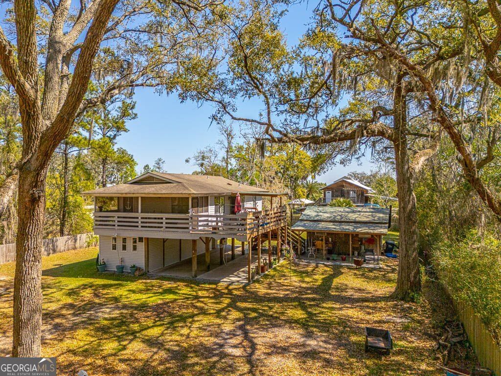 33 Warren Avenue, Waverly, GA 31565