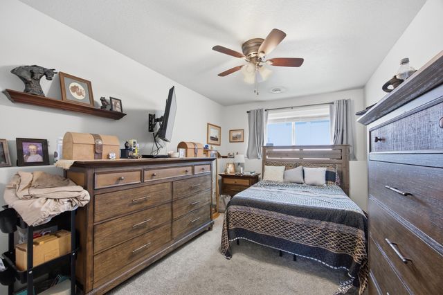 2551 72nd Avenue S, Fargo, ND 58104