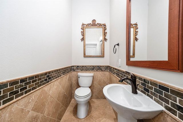 1112 Peveto Street C, Houston, TX 77019