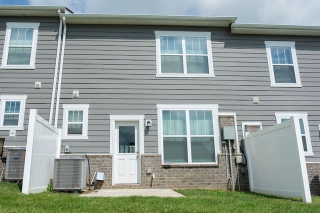 2521 Drumwright Way, Columbia, TN 38401
