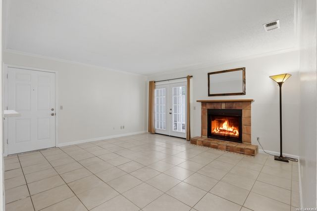 2255 THOUSAND OAKS DR, San Antonio, TX 78232