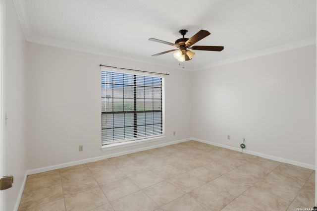 2255 THOUSAND OAKS DR, San Antonio, TX 78232