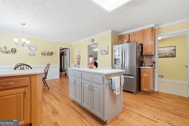 805 Ivy Ridge Drive, Loganville, GA 30052