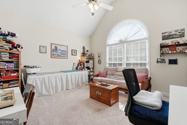 805 Ivy Ridge Drive, Loganville, GA 30052