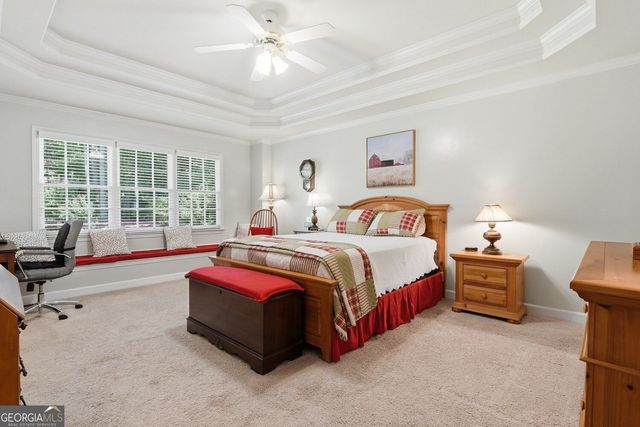 805 Ivy Ridge Drive, Loganville, GA 30052