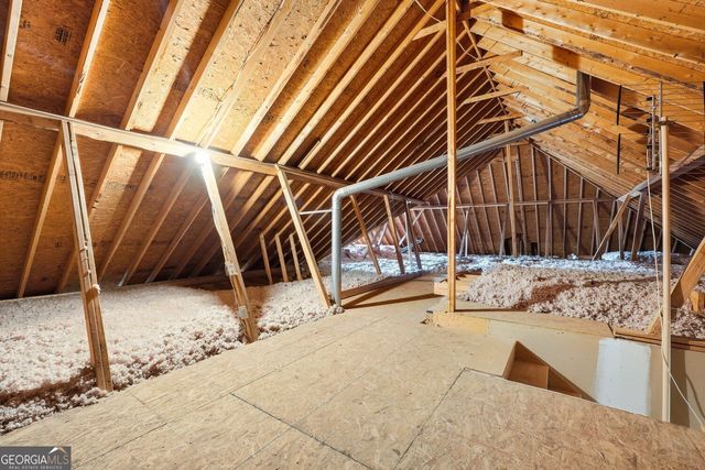 805 Ivy Ridge Drive, Loganville, GA 30052