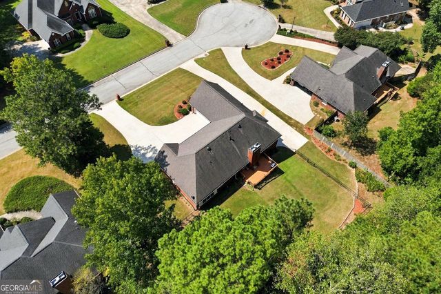 805 Ivy Ridge Drive, Loganville, GA 30052