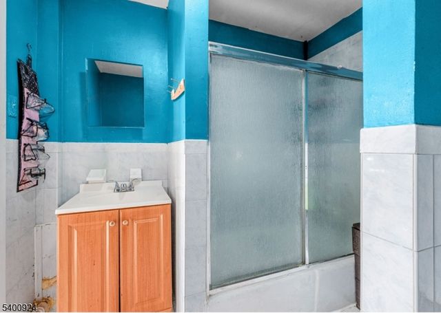 509 Marshall St 2, Elizabeth City, NJ 07206