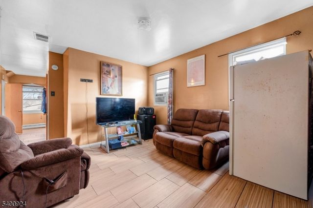 509 Marshall St 2, Elizabeth City, NJ 07206