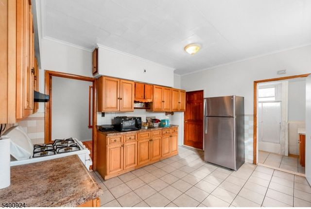 509 Marshall St 2, Elizabeth City, NJ 07206