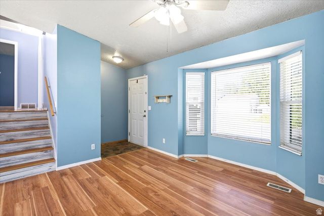 649 N 1360 W, Clinton, UT 84015