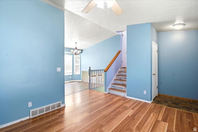 649 N 1360 W, Clinton, UT 84015