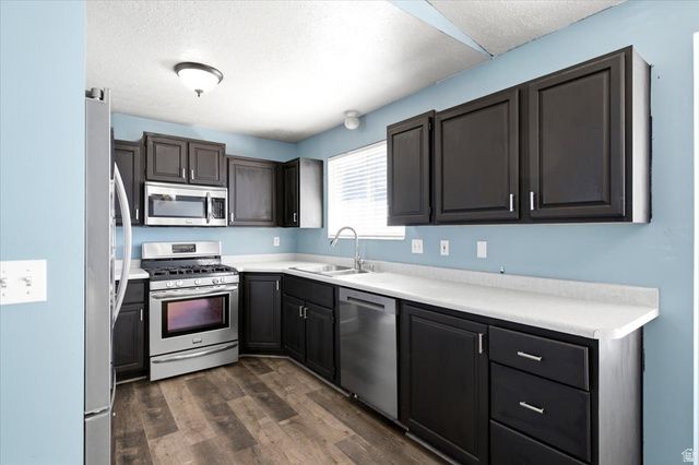 649 N 1360 W, Clinton, UT 84015
