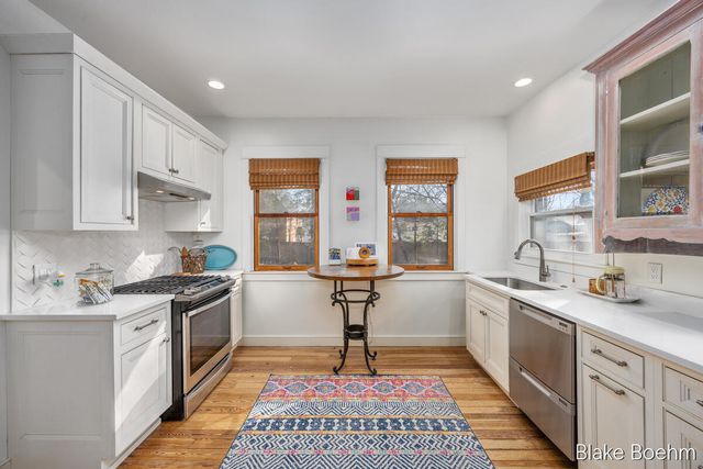 202 E 26th Street, Holland City, MI 49423