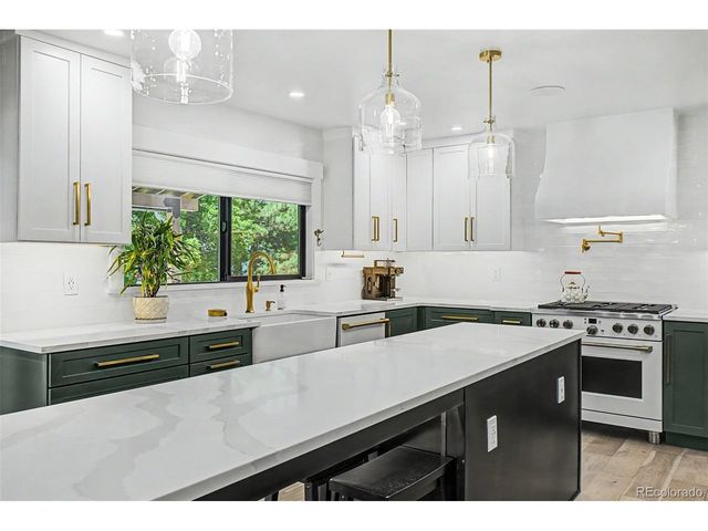 3469 E Easter Pl, Centennial, CO 80122