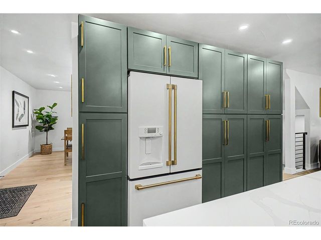 3469 E Easter Pl, Centennial, CO 80122