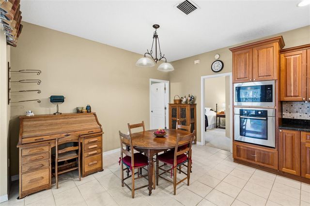 18955 MAISONS DRIVE, Lutz, FL 33558