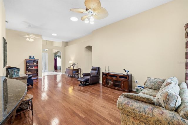 18955 MAISONS DRIVE, Lutz, FL 33558