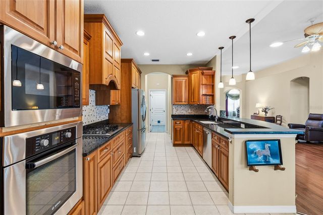 18955 MAISONS DRIVE, Lutz, FL 33558