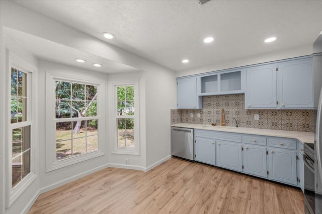 385 Nathaniel Ct, Clarksville, TN 37042
