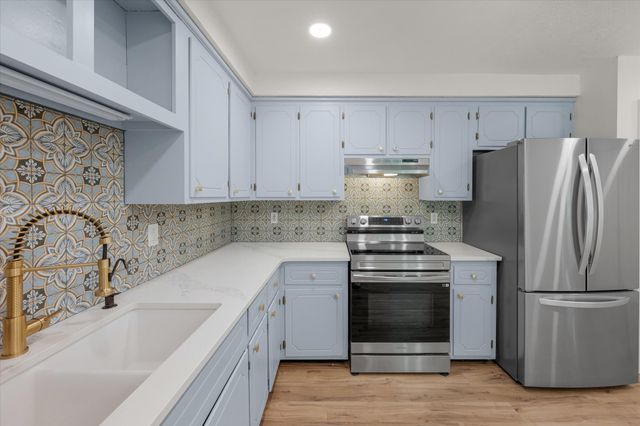 385 Nathaniel Ct, Clarksville, TN 37042