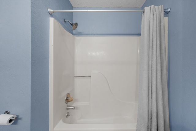 385 Nathaniel Ct, Clarksville, TN 37042