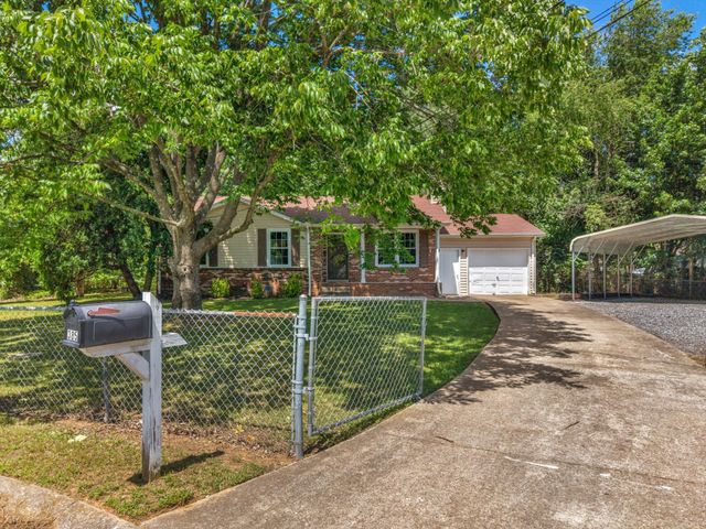 385 Nathaniel Ct, Clarksville, TN 37042