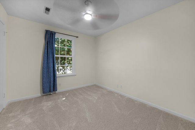 385 Nathaniel Ct, Clarksville, TN 37042