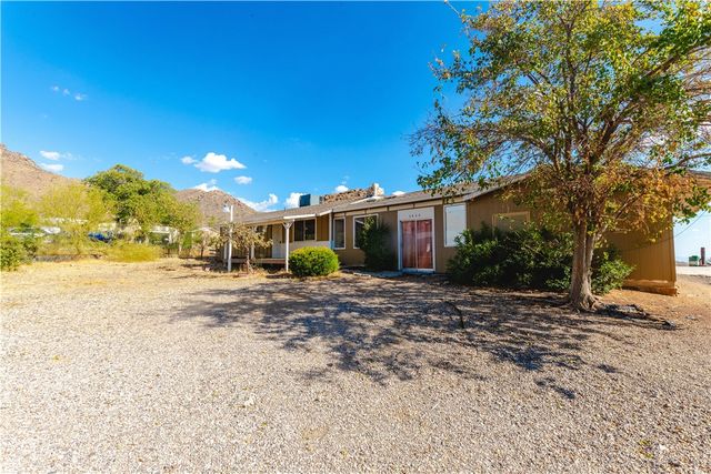 3430 W Chea Drive, Golden Valley, AZ 86413