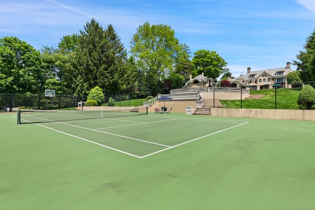 61 High Ridge Avenue, Ridgefield, CT 06877