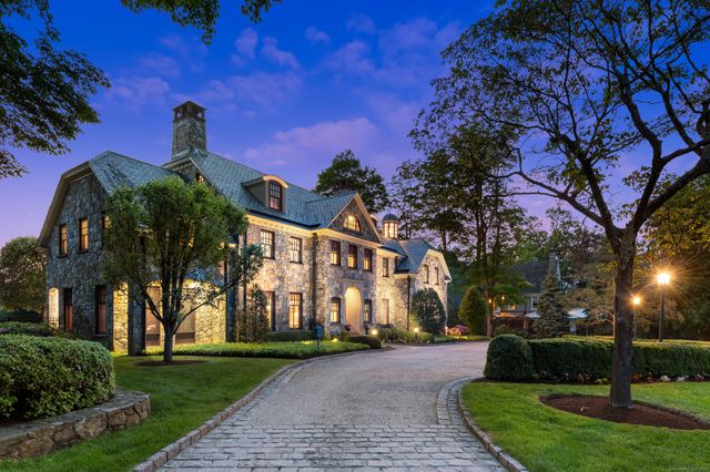 61 High Ridge Avenue, Ridgefield, CT 06877