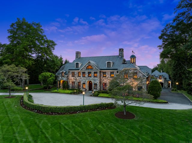 61 High Ridge Avenue, Ridgefield, CT 06877