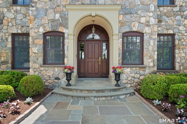 61 High Ridge Avenue, Ridgefield, CT 06877