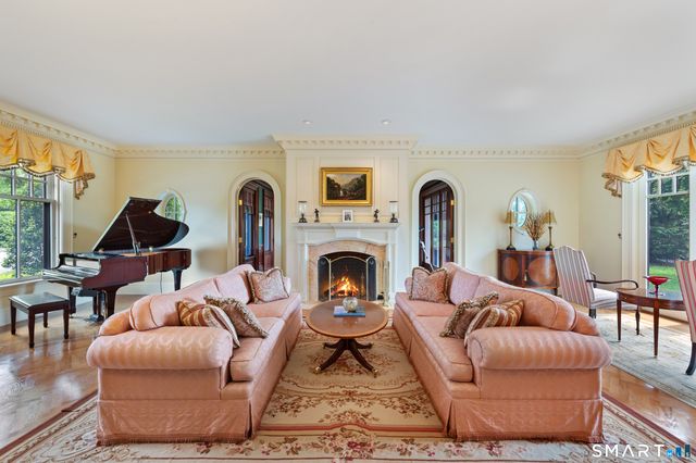 61 High Ridge Avenue, Ridgefield, CT 06877