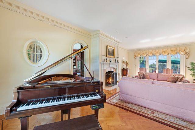61 High Ridge Avenue, Ridgefield, CT 06877
