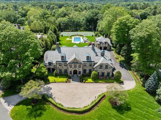 61 High Ridge Avenue, Ridgefield, CT 06877