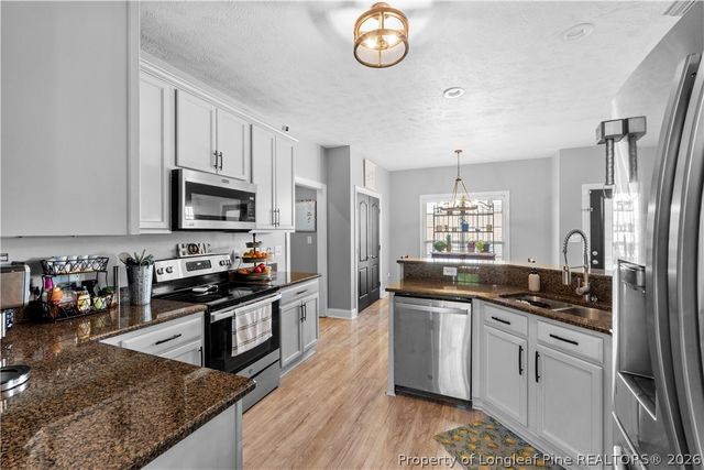 3932 Hunting Path Drive, Hope Mills, NC 28348