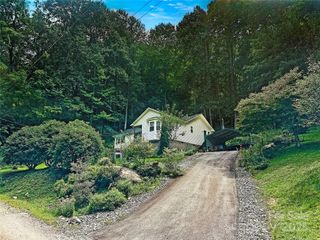 80 Kitty Lane, Waynesville, NC 28785