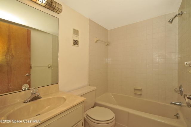 220 S 5th Street 205, Cocoa Beach, FL 32931