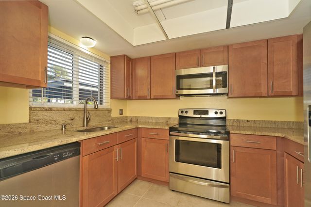 220 S 5th Street 205, Cocoa Beach, FL 32931