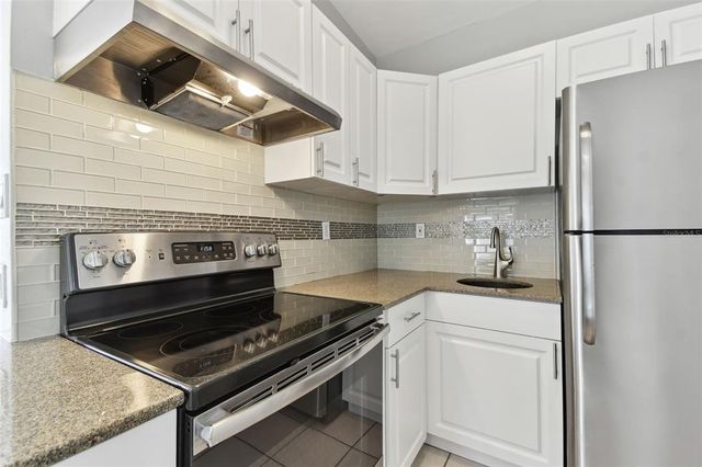 1821 20TH AVENUE N, St Petersburg, FL 33713