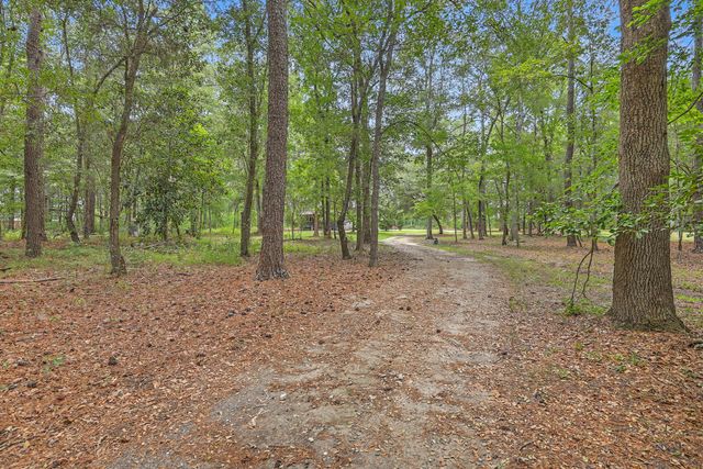 140 Old Plantation Lane, Moncks Corner, SC 29461