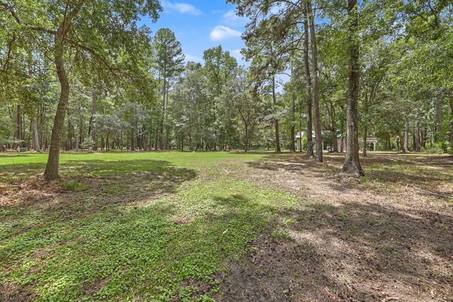 140 Old Plantation Lane, Moncks Corner, SC 29461