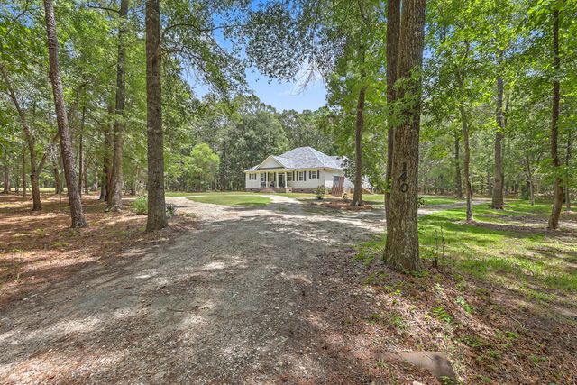 140 Old Plantation Lane, Moncks Corner, SC 29461