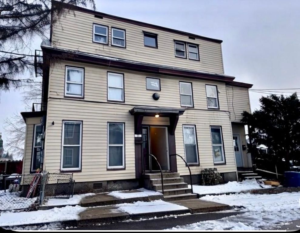 19 Cross Street, Nashua, NH 03064