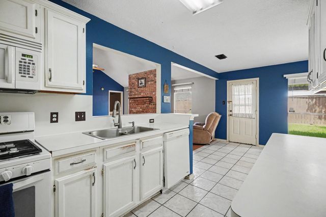 4611 Nations Drive, Pasadena, TX 77505