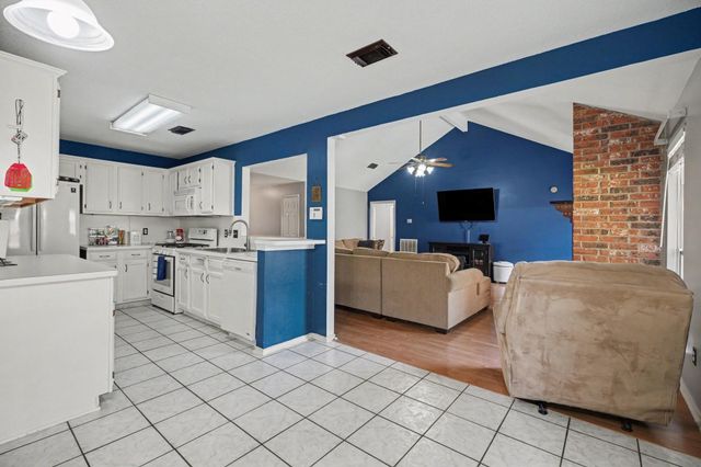 4611 Nations Drive, Pasadena, TX 77505