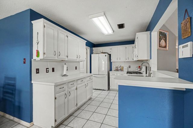 4611 Nations Drive, Pasadena, TX 77505